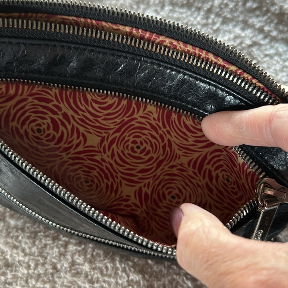 HOBO International Small, Black, Genuine Leather Bag, Crossbody Handbag. - Picture 7 of 8